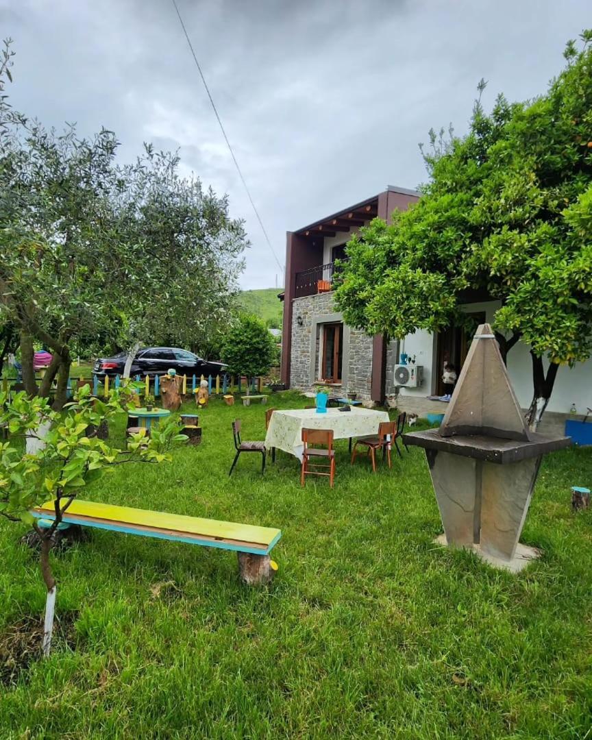 Villa Shuaipaj Saraqinishte Exterior photo